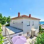 Apartament Charmantes Nur 200 Meter Zum Sandstrand Mit Meerblick, Parkplatz, Klima