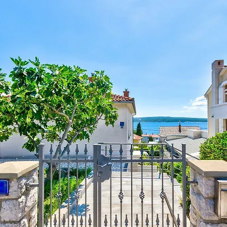 Apartman Charmantes Nur 200 Meter Zum Sandstrand Mit Meerblick, Parkplatz, Klima *