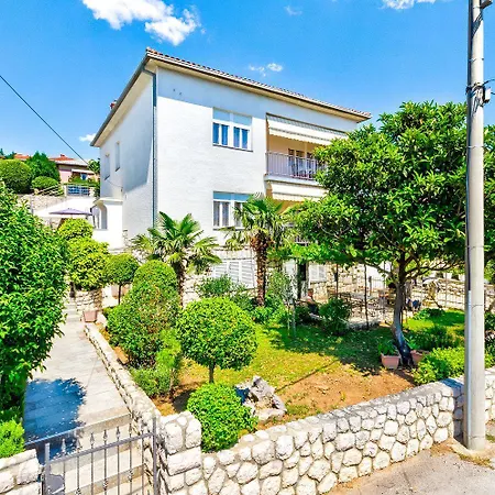 Charmantes Nur 200 Meter Zum Sandstrand Mit Meerblick, Parkplatz, Klima Apartamento *